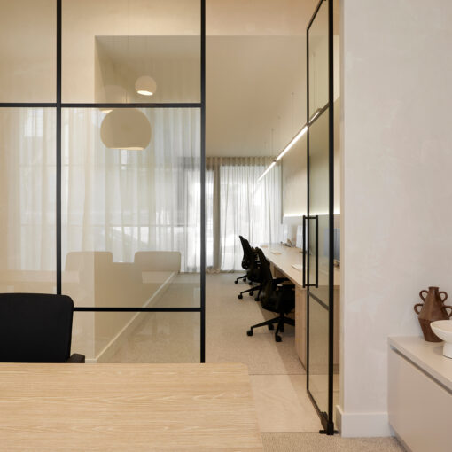 P30 - Image 3